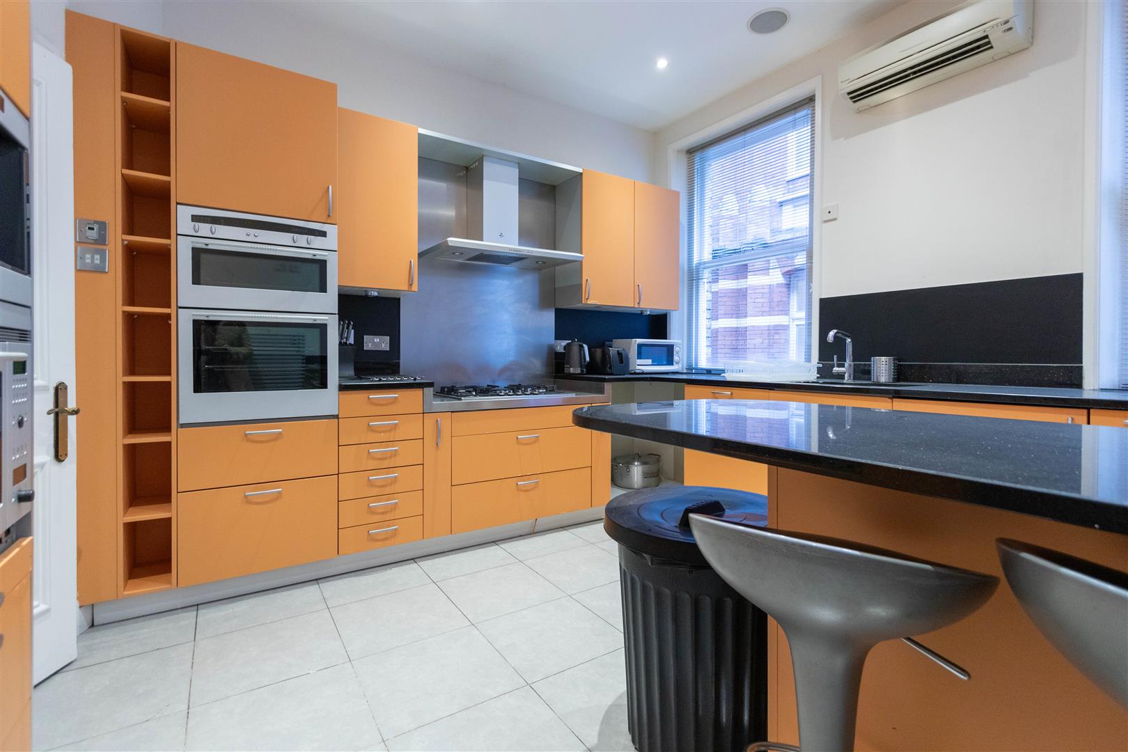 Albert Gate Court, Knightbridge, London